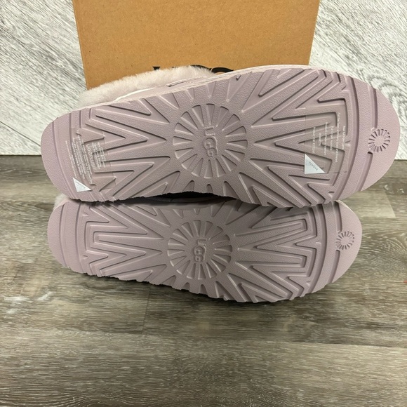 UGG | Cluggette Pearlized Slipper Leather Sheepskin Indoor Outdoor Gift New - Picture 6 of 13